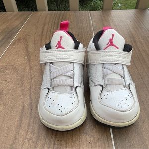 Nike Toddler Infant Size 5C Air Jordan Retro Basketball White Pink Shoes